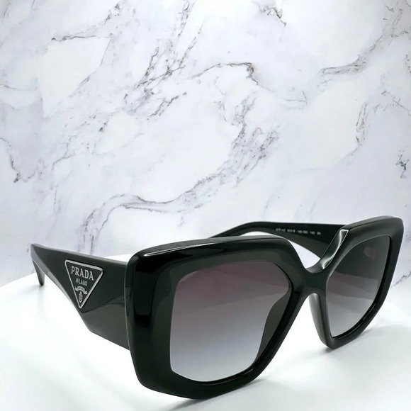 Prada Sunglasses Black Square Oversized Triangle Logo Italy Gradient Lens - Picture 10 of 16